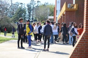 Lee más sobre el artículo Convocatoria Selección Interna – Ayudantes Alumnas/os – Módulo General Curso de Ingreso 2025-2026