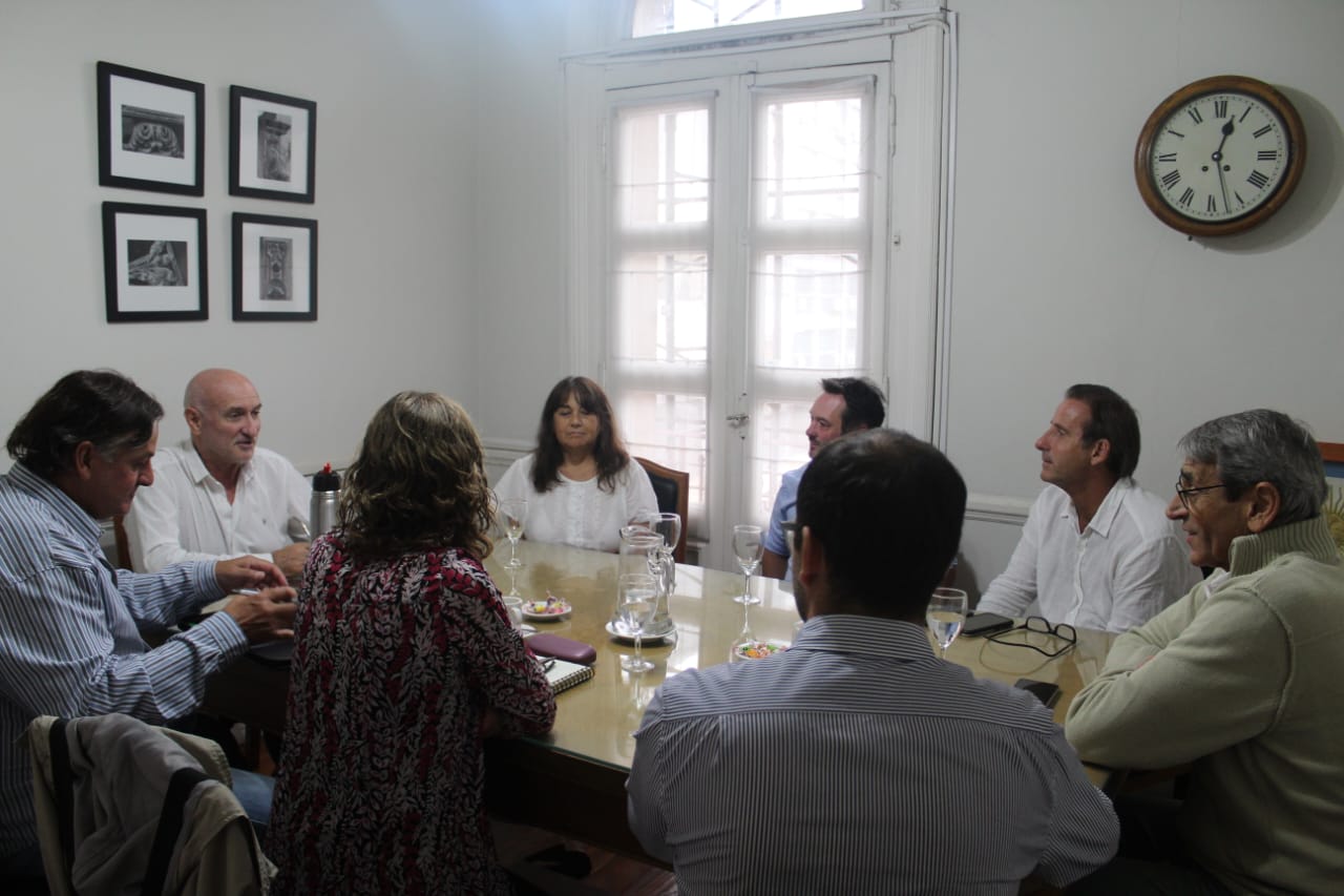 Lee más sobre el artículo Nuevos enlaces entre la FCH y el Grupo Faro Verde