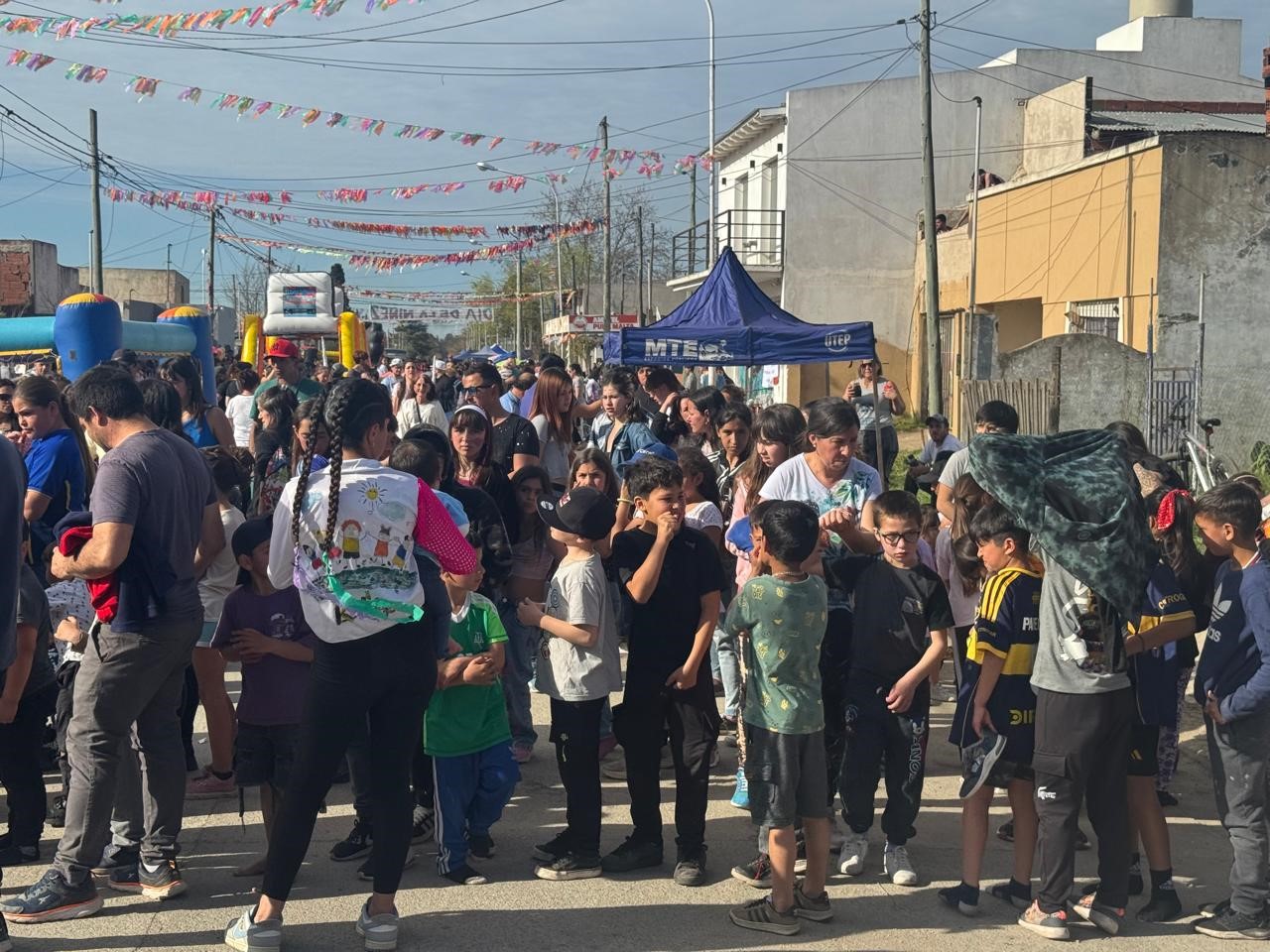 Lee más sobre el artículo La Ludoteca participó del Festejo de la Niñez en el barrio Villa Aguirre