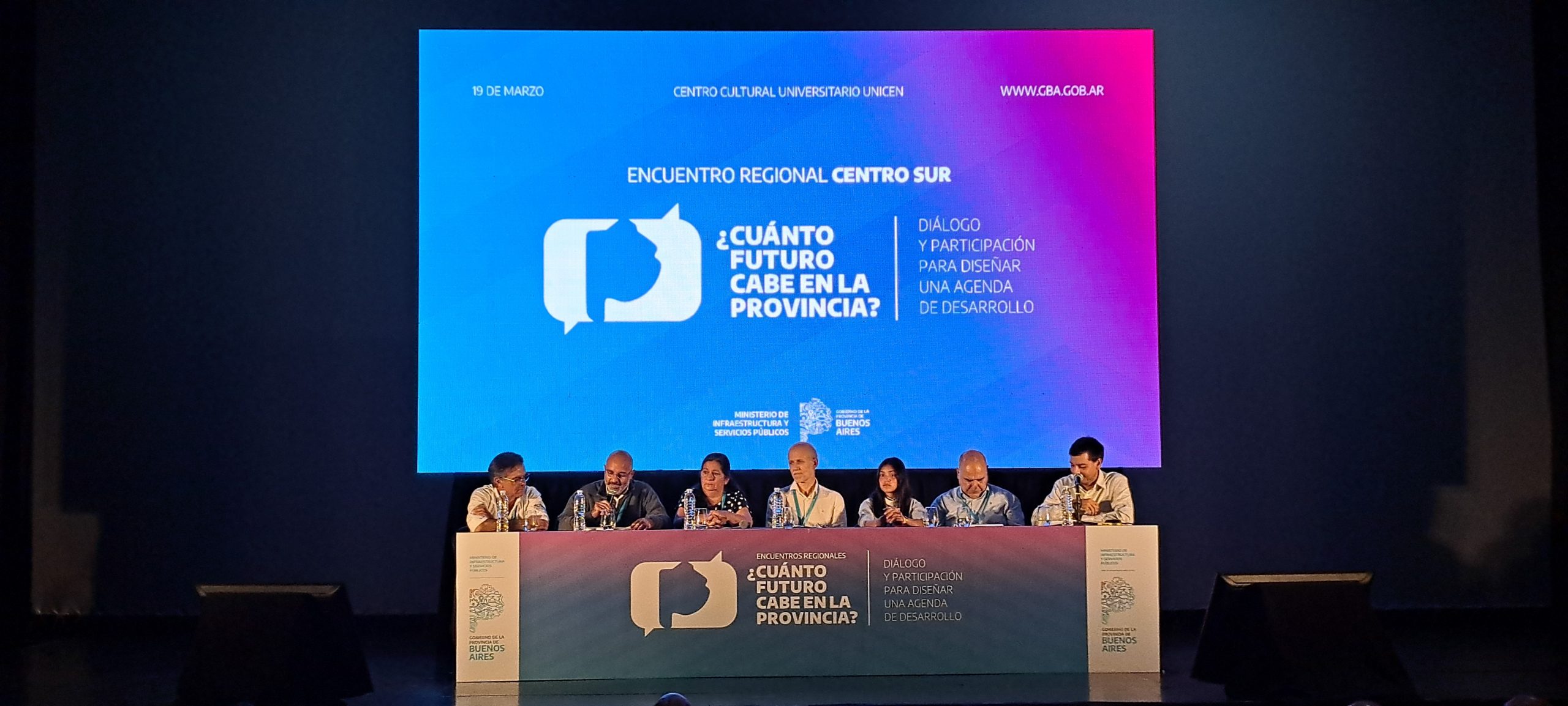 En este momento estás viendo ¿Cuánto futuro cabe en la provincia? La FCH participó del primer encuentro regional de infraestructura