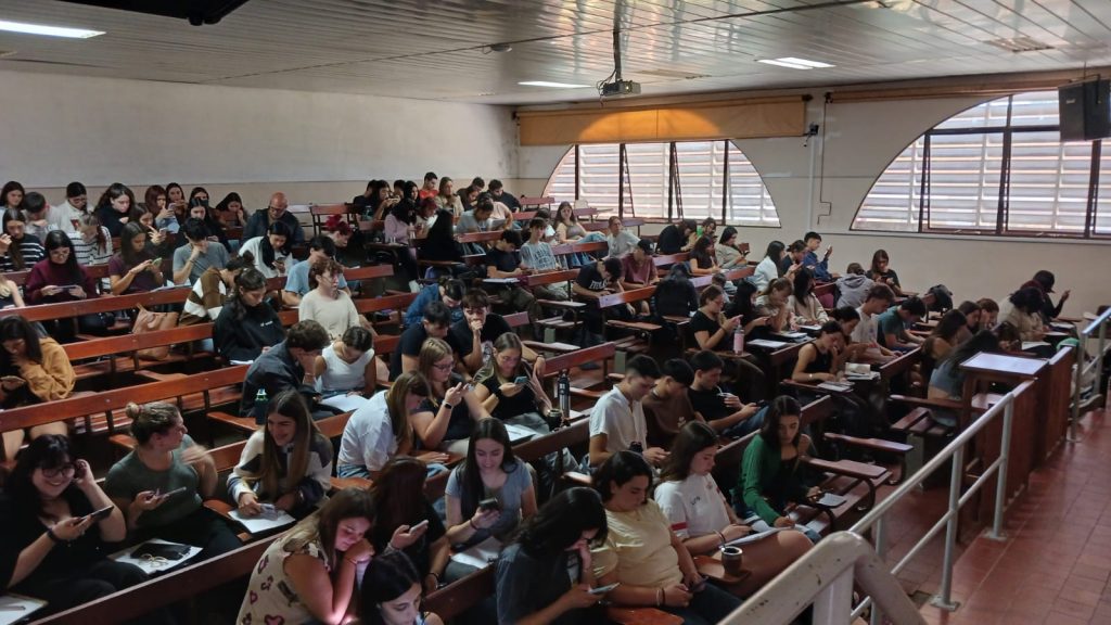 Estudiantes del Curso de Ingreso 2026 en la Facultad de Ciencias Humanas - UNICEN, Tandil