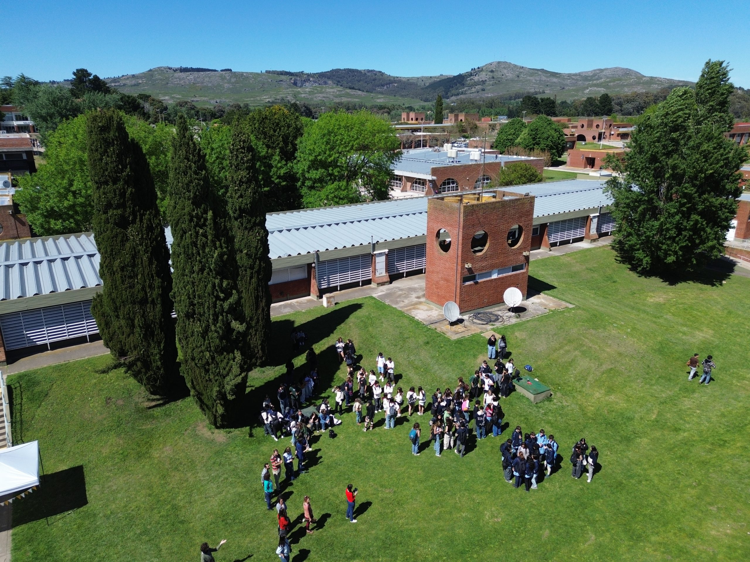 Lee más sobre el artículo Pasantía para estudiantes de Relaciones Internacionales – Elebar (Santa Mónica S.A.)