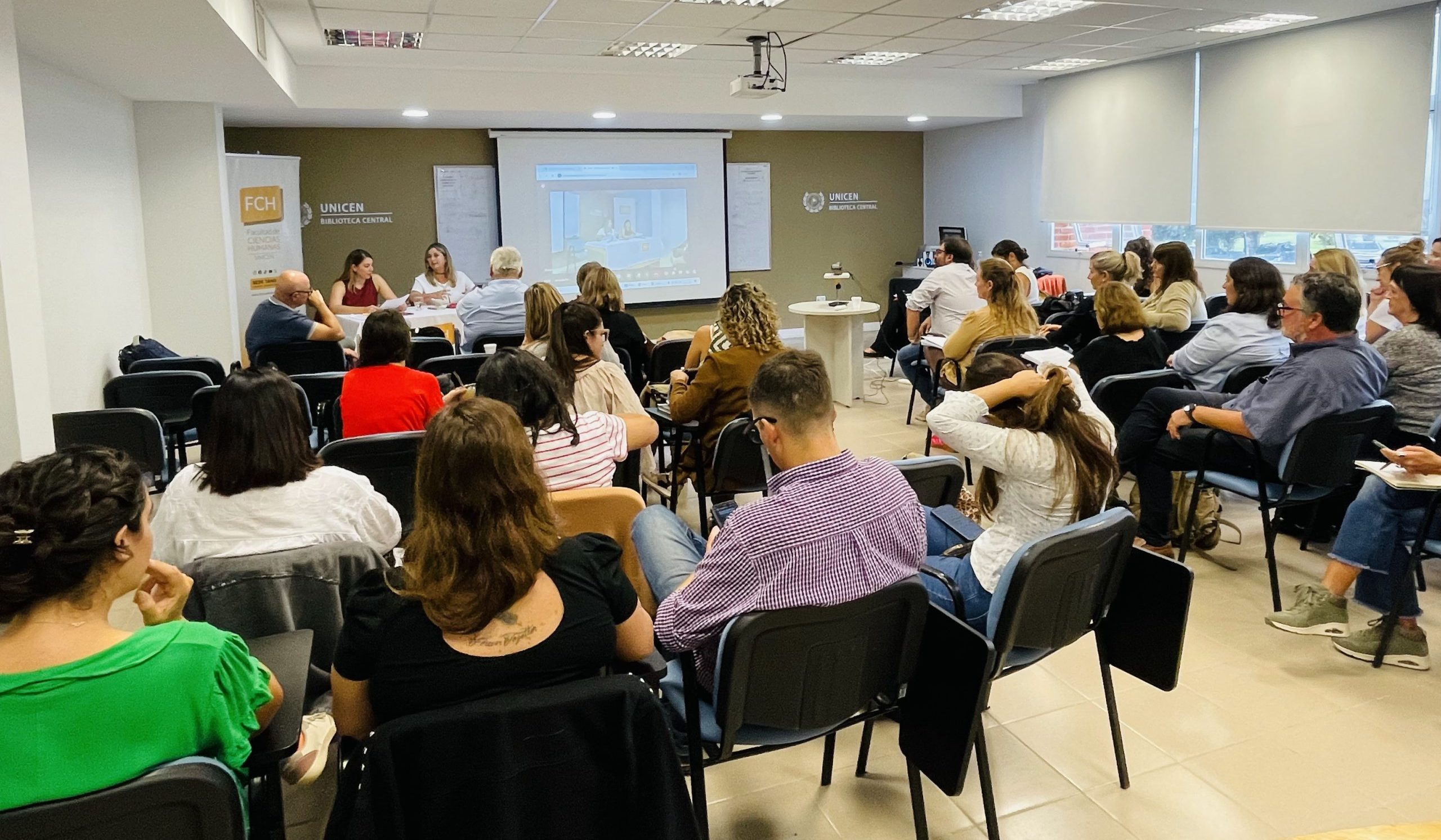 En este momento estás viendo La formación docente en las Universidades Nacionales. El debate de una agenda necesaria.
