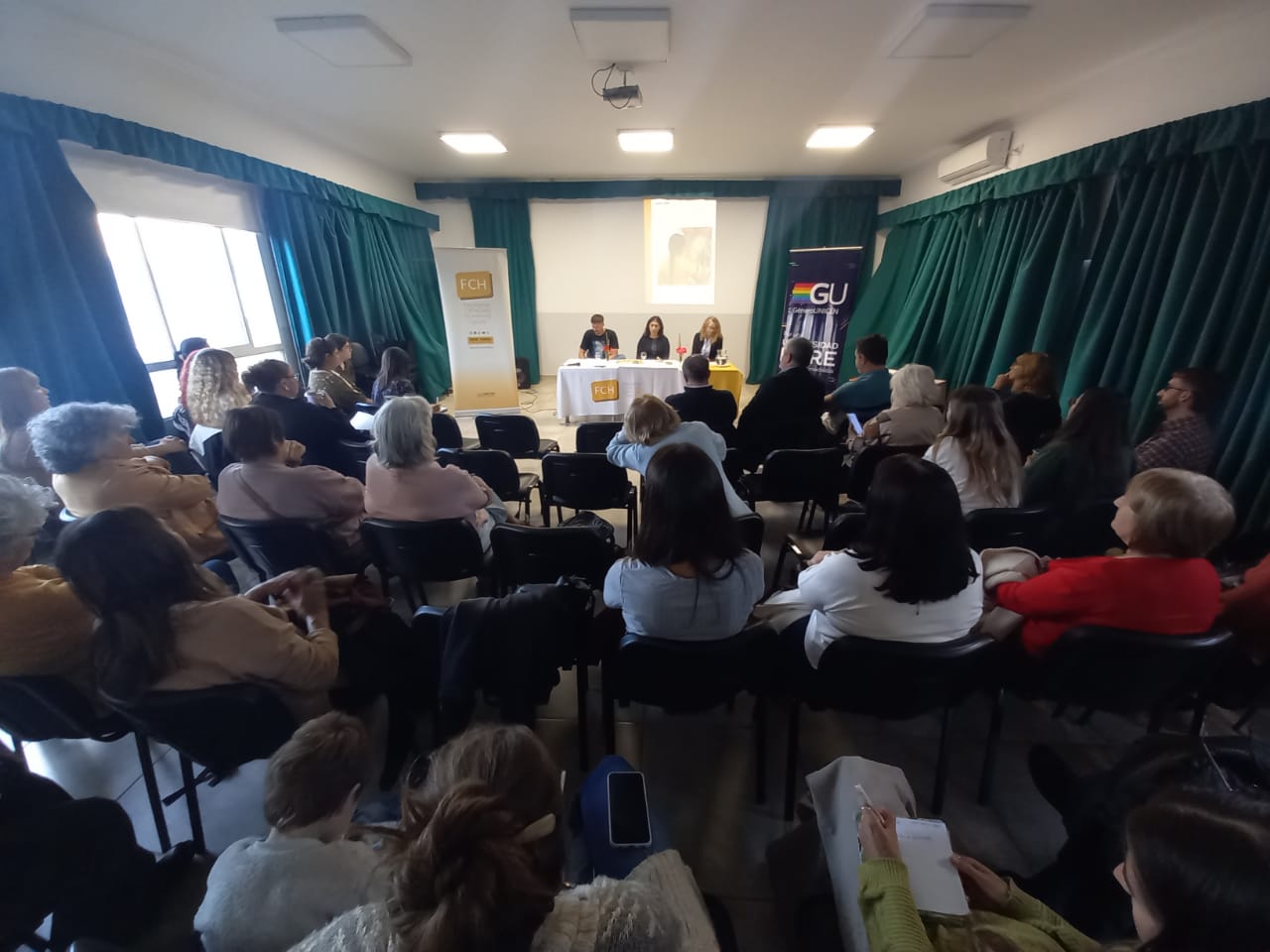 En este momento estás viendo Presentación del libro “Llegar a ser de otro modo” en la Sala Abierta de Lectura