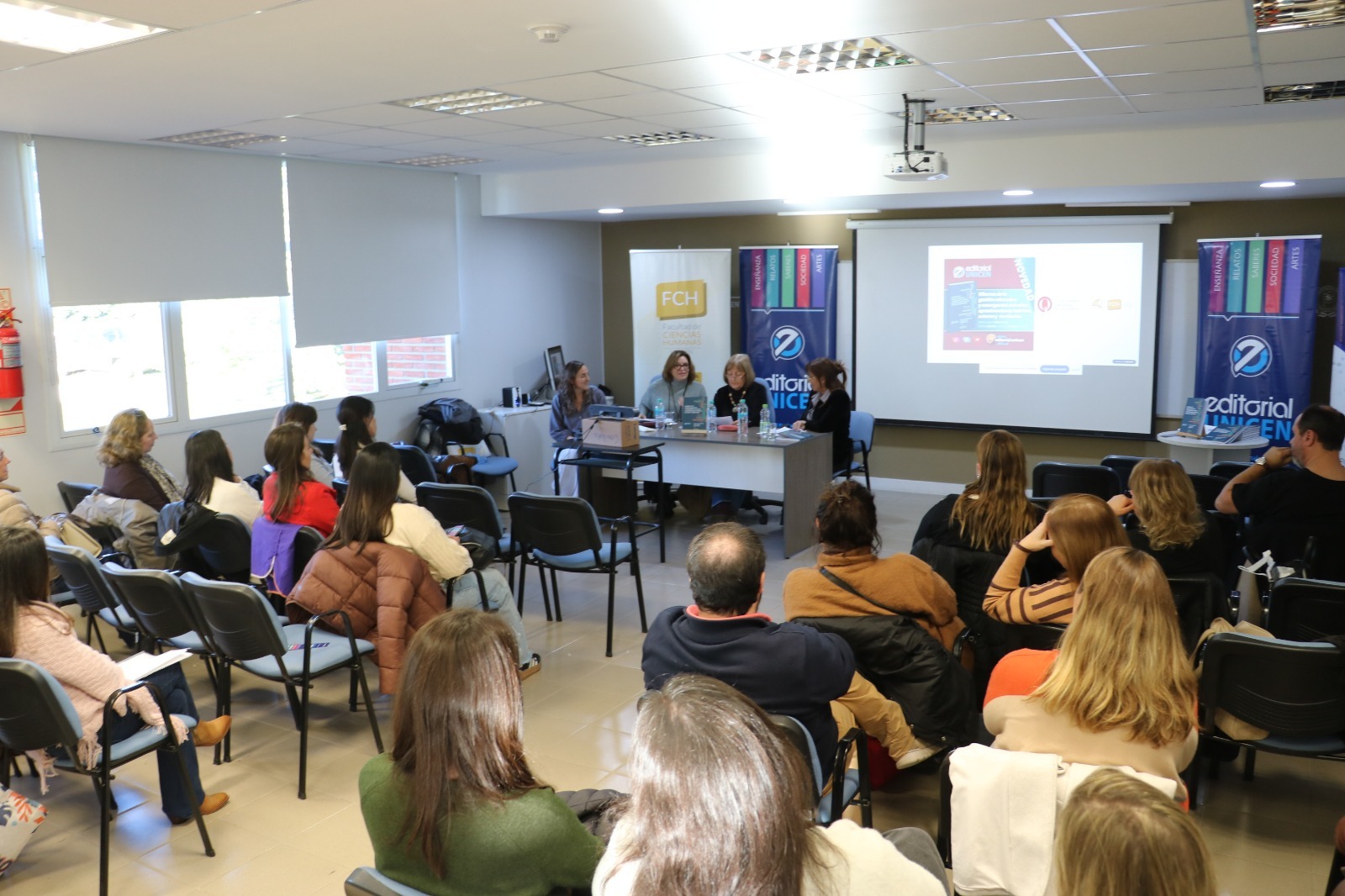 Lee más sobre el artículo Presentación del libro “Dilemas de la gestión educativa y emergentes actuales”